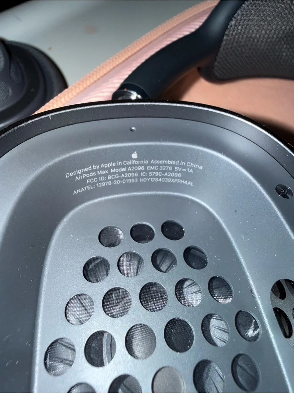 Apple AirPods Max Wireless Over-Ear Headphones Space Gray A2096 with Case.